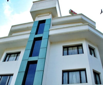 Issacs Residency